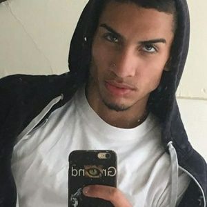 Meet your Posher, Christopher